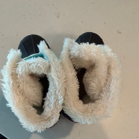 Sorel Aqua and Black Winter Boots - Picture 3 of 4